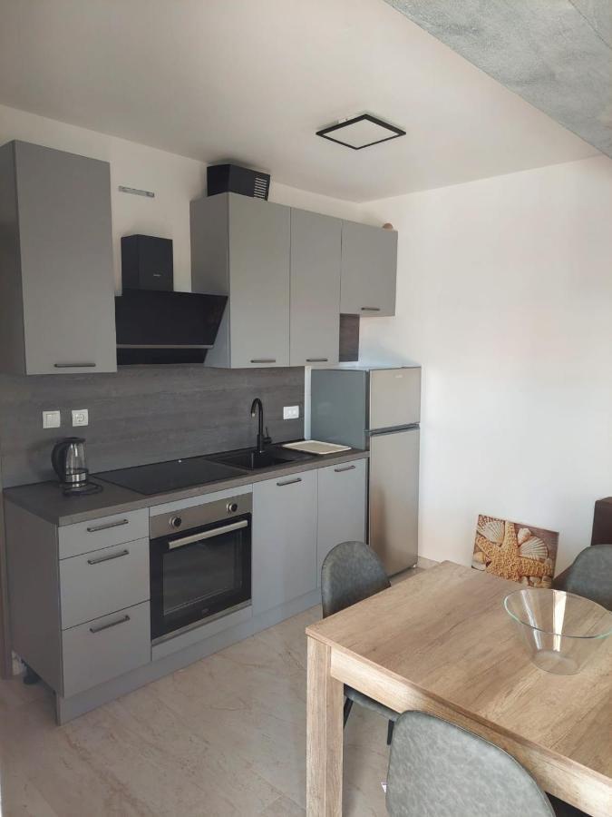 Apartments By The Sea Sukosan, Zadar - 12313 Exterior photo